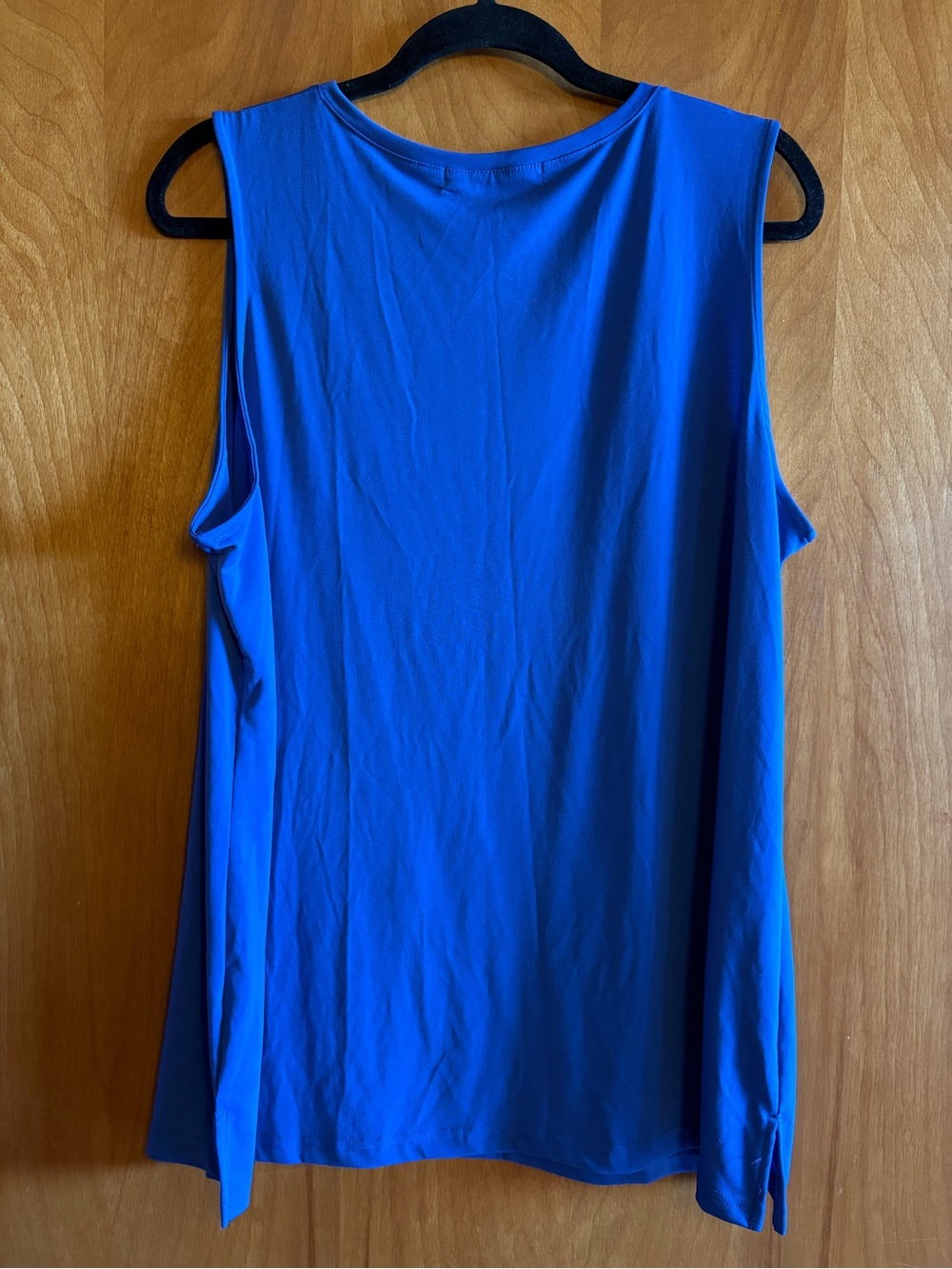 Tank top - Picture 2 of 3